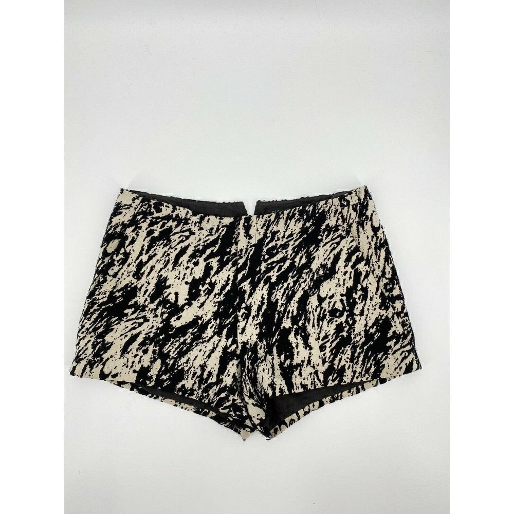 Rag & Bone Shorts Sz 8 Beige Black Wool Blend Knit Dressy Formal